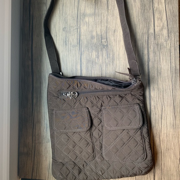 Vera Bradley crossbody - Picture 1 of 4